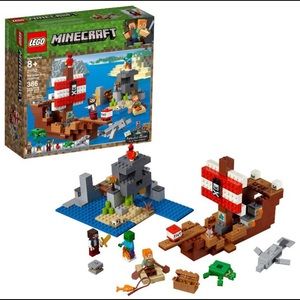 NEW - LEGO Minecraft Pirate Ship Play Set